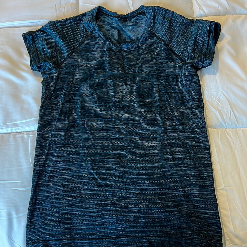 LULULEMON swifty tech short sleeve shirt, size 10